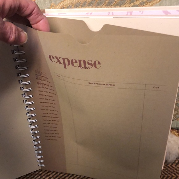 THE PET TRACKER (Dog) Organizer/Binder NEW! - Picture 8 of 14